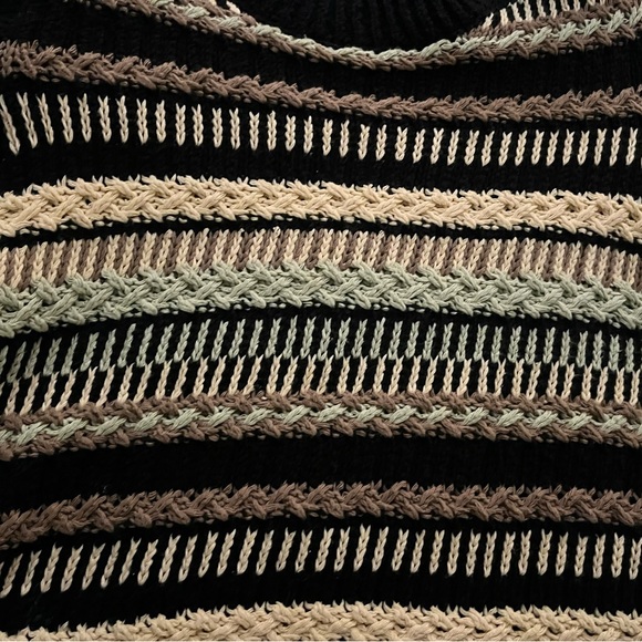 Elan black, gray, cap sleeve textured ruffle pullover knit sweater vest - Picture 3 of 5